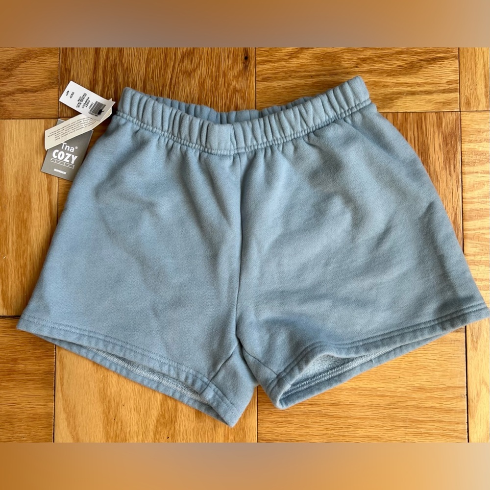TNA (Aritzia) Cozy Fleece Perfect Hi-Rise 3" Sweatshort XS